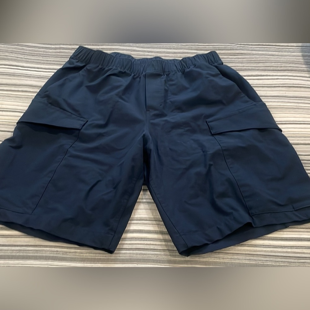 Lululemon men’s shorts